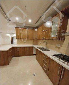 اپارتمان ۱۴۰ متری سه خواب تک واحدی