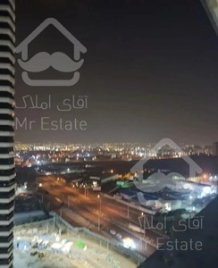 اپارتمان ۱۳۰متری کلید نخورده با ۲پارکینگ