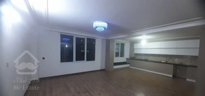 واحد ۱۳۰ متری کوچه مصر / سه خوابه