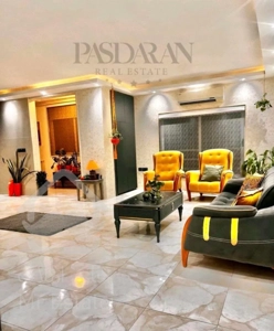 آپارتمان ۹۰ متری خوش نقشه سی متری .