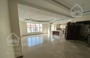 آپارتمان ۱۳۳متری/بلوار پاکنژاد