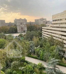 سه خوابه بالای استادیوم