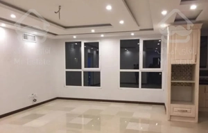 92متر دو خواب سالن پرده خور خطی رو به آفتاب