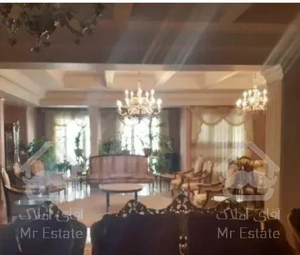 ۷۰متر طبقه۳ قدیمی ساز صادقیه