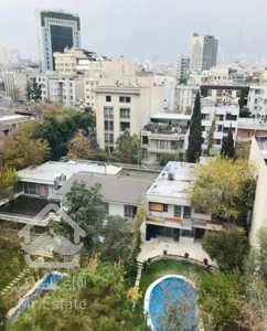 میرداماد میدان مادر ۱۱۰ متر ۵ ساله  غرق در نور