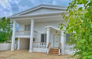 باغ ویلا مهندسی ساز (۲۸۰ متری) ارزنده/سند تک برگ