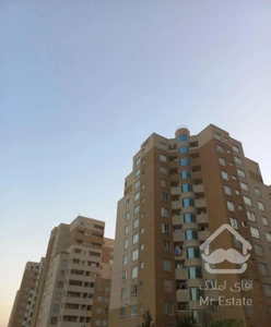 آپارتمان سمای شهرک شهید باقری  تمام امکانات