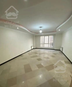 ۹۳ متر ،سالن پرده خور. افتابگیر