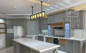 هنرستان ۲۴۰متر با ۱۰۰متر تراس