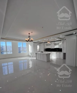 ۲۰۰متر/حاشیه میثاق/ویو  و بدون اشراف