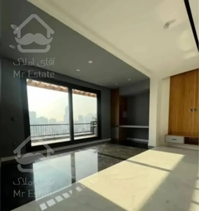 ۱۳۰ متر ، ولیعصر ، لیدا