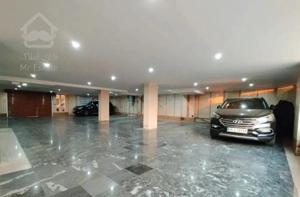 ۱۲۰متر سه خواب  /  فول امکانات  /  چهارباغ شرقی