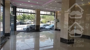 135 متر سند تجاری / بر اصلی / موقعیت استثنایی