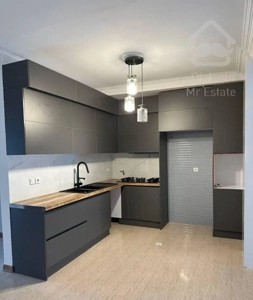 ۱۰۰متری/منطقه برند/گل طبقات/شریعتی