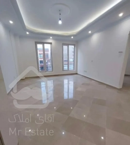 ۶۰ متر / با امکانات / نورگیر عالی / نقشه مهندسی