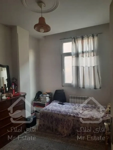 آپارتمان ۵۲ متری ۱ خواب،وام دار،قابل رهن،امکانات عالی،سال۹۳، لوکیشن استاد معین