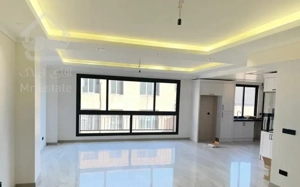 ۱۳۰مترسالن آفتابگیر /پنجره قدی/دو پارکینگ/دو کله