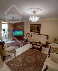 ۸۱ متر / فول / دو پارکینگ / غرق نور / ارم