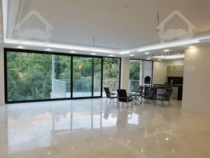 اجاره ۲۶۰ متری  سه خواب نیاوران