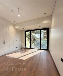 نیاوران/۲۱۰ متر ۳ خواب/کلید نخورده