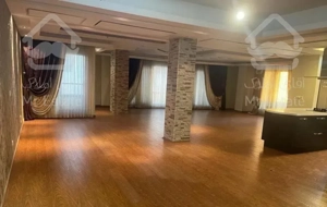 فروش ۲۲۰متر ۳خواب خوش نقشه فول مشاعات