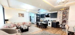 (( املاک سناتــور))آپارتمان 93مترطبقه دوم خ شهدا