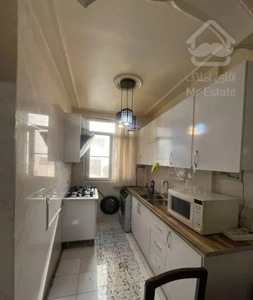 ۵۷متر۱خ/غرق آفتاب/بازسازی/پارکینگ‌سندی/طبقه‌اول