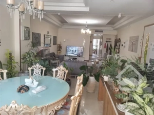 آپارتمان ۱۲۵متری ۳خواب طبقه اول صادقیه