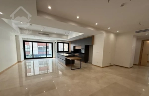 ۱۶۰ متر ۳ خواب / ۲ پارکینگ / نوساز / مروارید