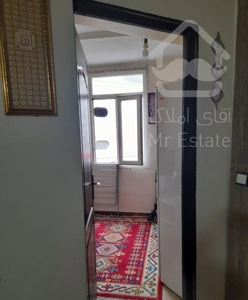 اپارتمان ۸۱ متر طبقه ۴ با نورگیر