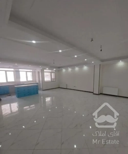 آپارتمان ۱۴۲ متر * ۳ خواب * نوساز * ۲ کله