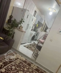 ۶۱مترنزدیک مترو شهداپارکینگ انباری