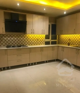 گاندی /۱۵۵ متر و قدرالسهم ویژه طبقه اول