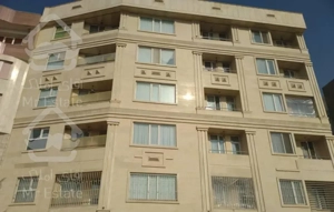 آپارتمان ۱۴۱ متری سه خواب.