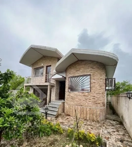 رهن کامل‌ ویلا ۳۲۰ متری دربست حیاط دار در رامسر