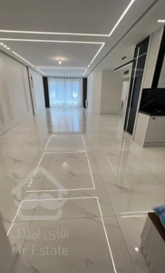 فروش‌معاوضه / ۱۳۰متـر ژورنالـی فلکـه‌اول