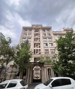 فروش آپارتمان ۱۶۰ متری  ۲ پارکینگ در سعادت آباد.