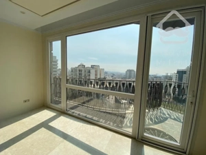 آپارتمان ۲۲۵ متری برای اجاره در آجودانیه