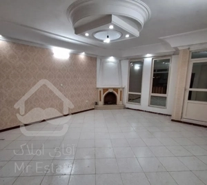 ۸۰متری ۲خواب ابتدای بلوار معلم نزدیک پارک ملت