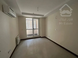 112 متر دوخواب کلید نخورده شهرک هما