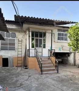 ویلا باغ ۴۰۰متری با سند، بهترین لوکیشن،بافت مسکونی