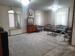 ۹۰ متر سالن پرده خور تاپ لوکیشن