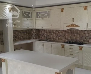 ۹۳ متر/ سالن پرده خور/ صادقیه