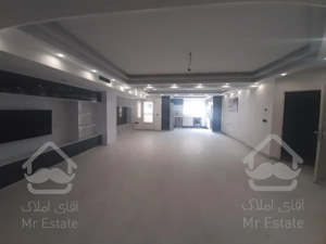 آپارتمان ۱۱۵ متری غرق در نور در چیتگر