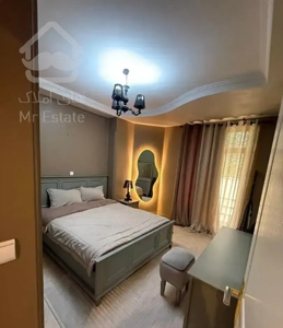 ۹۰ متر / دو خواب / سالن پرده خور