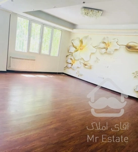 آپارتمان۱۵۰متر۳خواب مستر/۵پارکینگ/روبه آفتاب/شهران