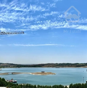 دریاچه در غروب و طلوعی ویوی بی نظیر ۱۳۸ متری نایاب