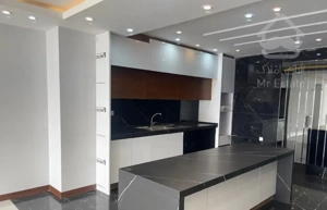 *آپارتمان۱۵۰متر۳خواب  فوق شیک خ علامه امینی غربی**