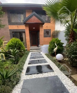 فروش ویلا ساحلی استخردار  شهرکی سرخرود