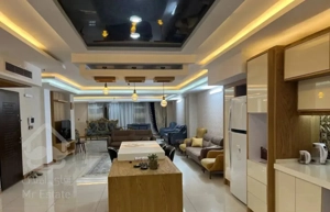 همکف247متری حیاط اختصاصی/3خواب لوکس برندساز/معاوضه